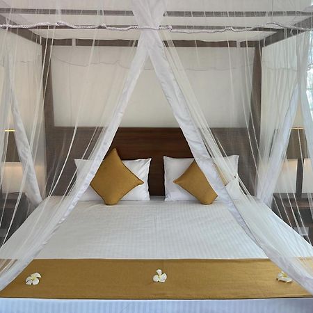 Beach Club Apartments インドゥルワ エクステリア 写真